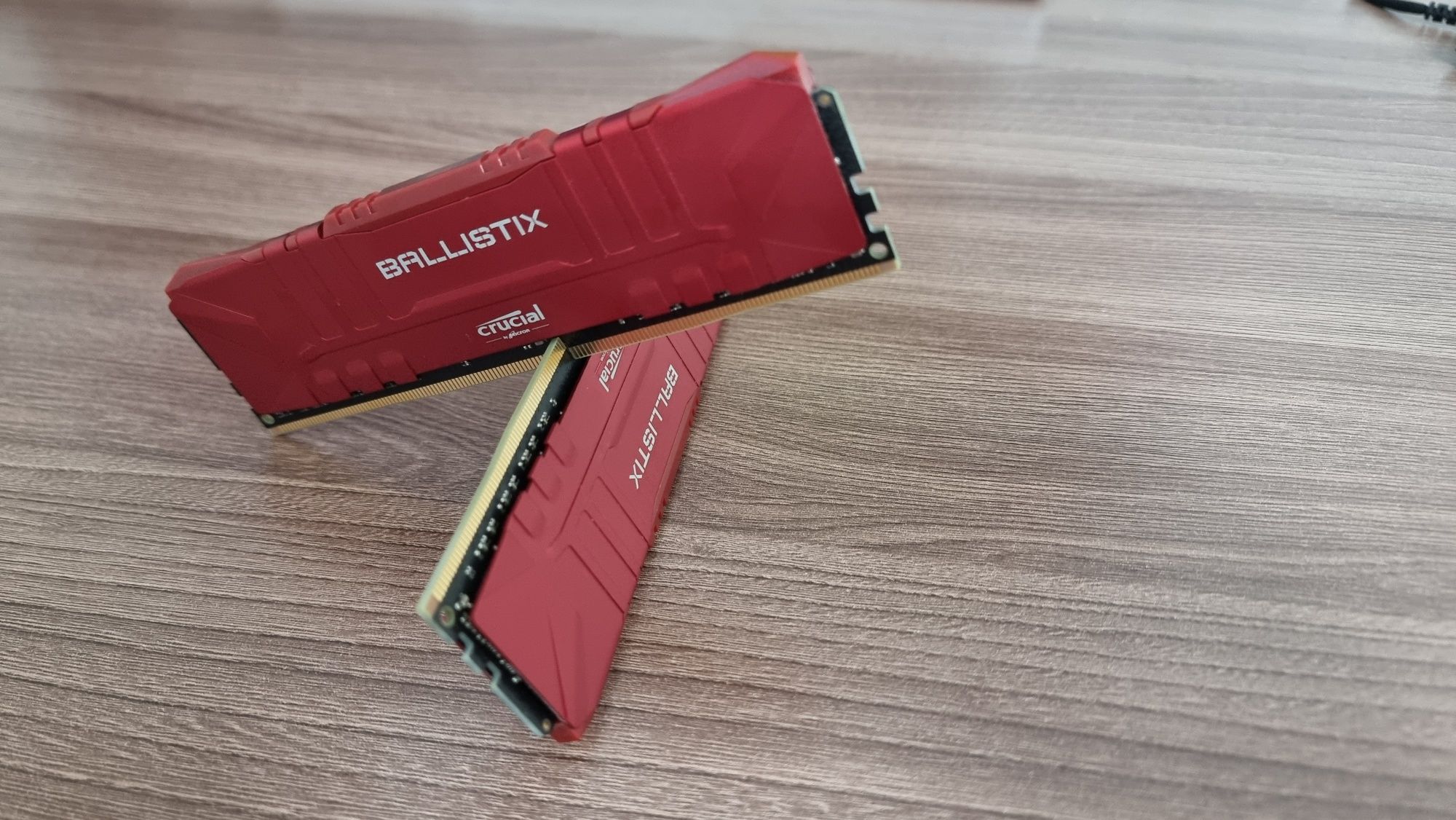ОЗУ DDR4 2х8Gb Crucial Ballistix BL8G32C16U4R 2 плашки