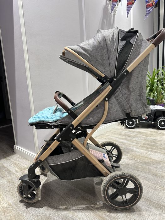 Продам детскую коляску