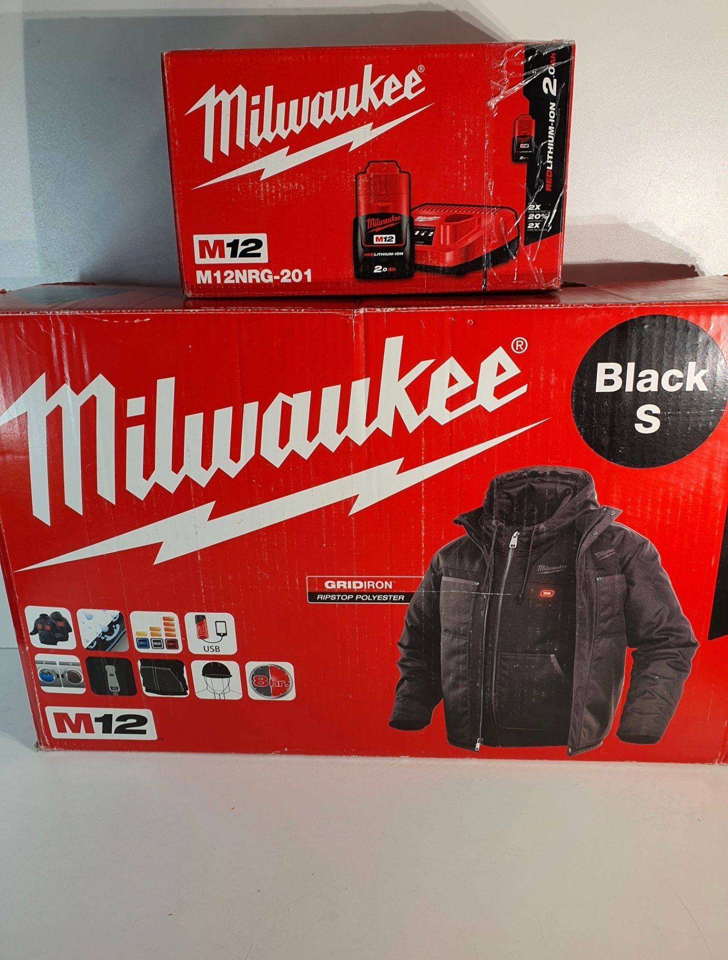 Milwaukee M12 3 in 1 Hanorac incalzit + jacheta