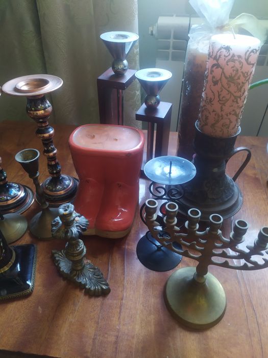 Продаются подсвечники.