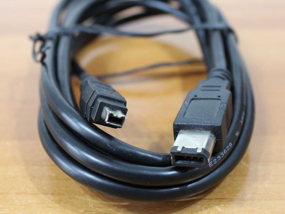 Cablu FireWire 400 4-Pin tata - 6-Pin tata 2.00m