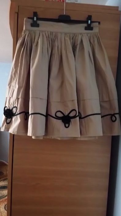 fusta draguta scurta