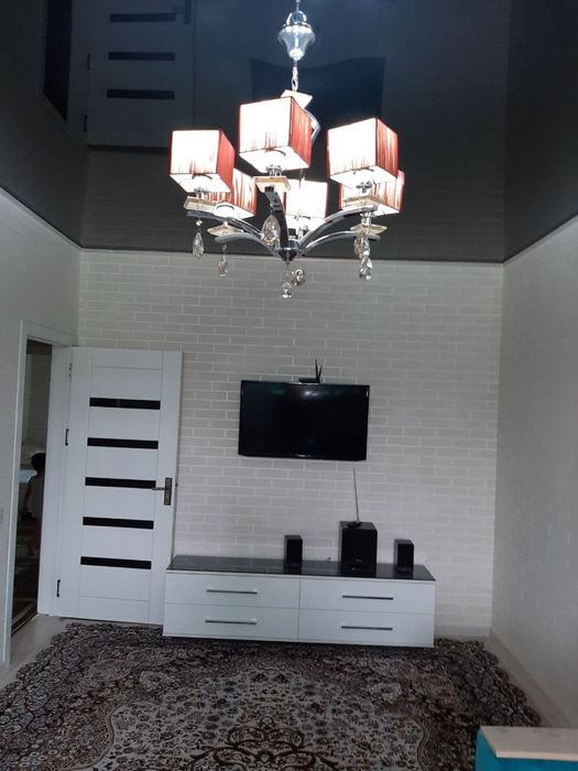 Юнсабад 14.  Арбат. 2 х комнатная ЕВРО РЕМОНТ.  Аренда !