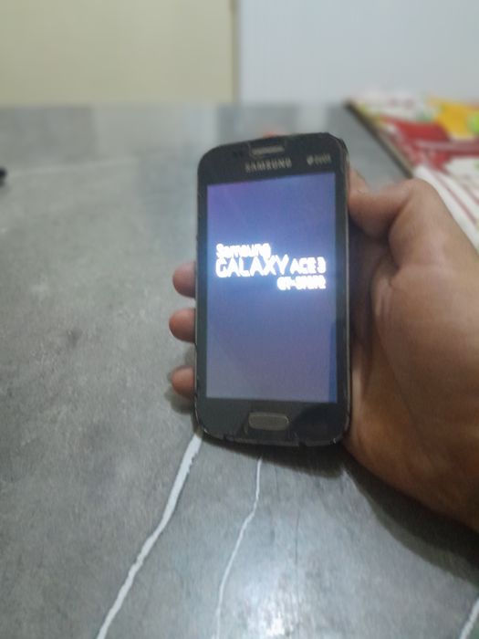 Samsung Galaxy ACE3 gt-S7272