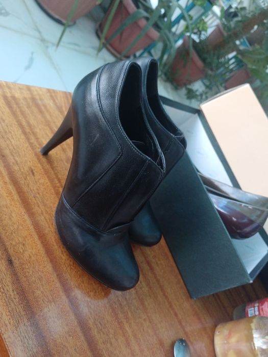 Полусапошка сатылады 3 мын бавер фирмасыныкы