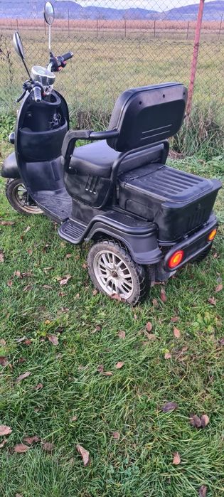 Triciclu Scuter electric