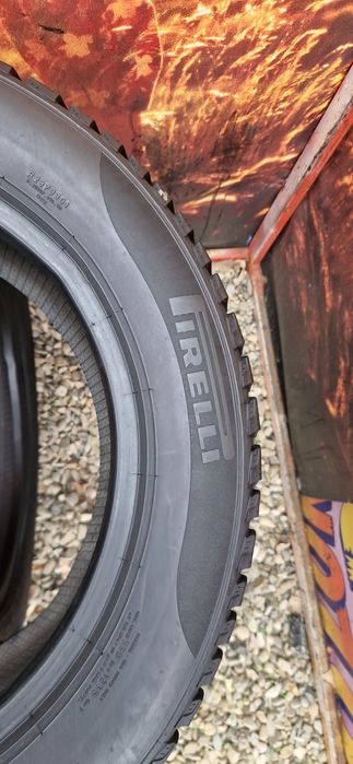 2 Anvelope Pirelli 185 60 R15 M+S