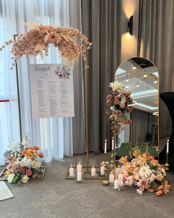 Decor evenimente photocorner / arcada baloane / aranjamente /marturii