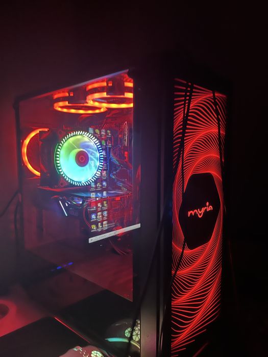 Vand pc gaming stare foarte buna