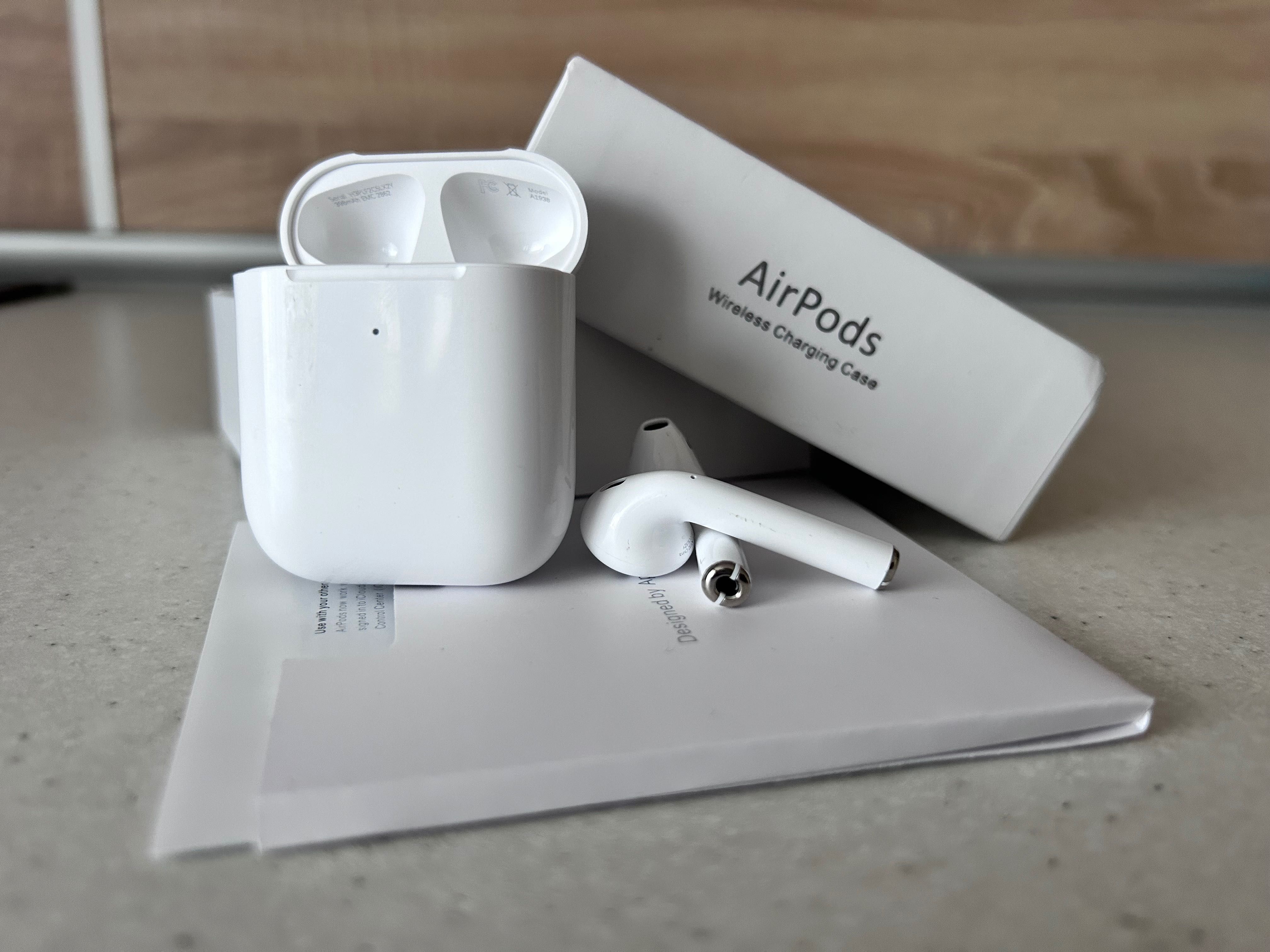 AirPods 2 неразличими от нови
