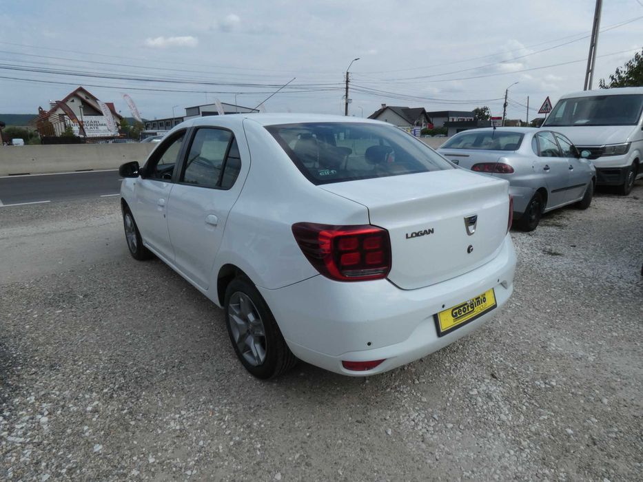 Dacia Logan / 0.9/camera/clima/pilot automat