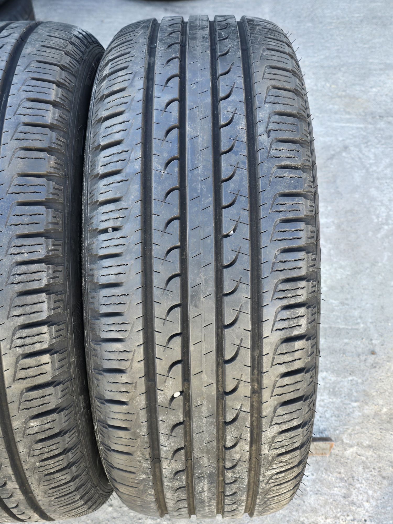 4 Броя 225/55/18 Goodyear 2x7,2mm 2x6,8mm