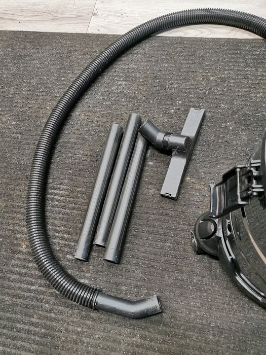 Aspirator Total cu acumlator si incarcator!