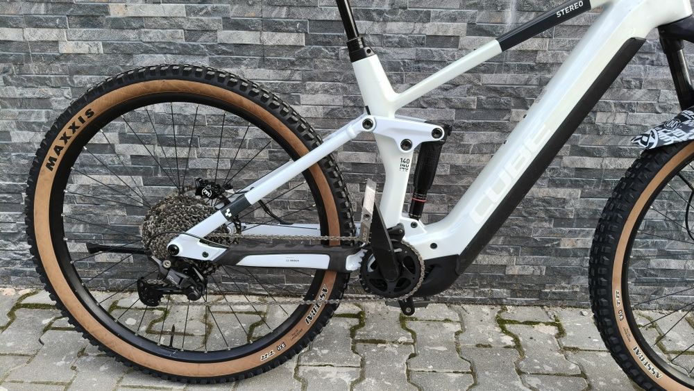 Cube stereo 140p carbon 750wh bosch