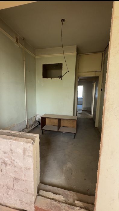 kv sotiladi yaxshi joyda joylashkan remontga tayor qilp qoygan biz