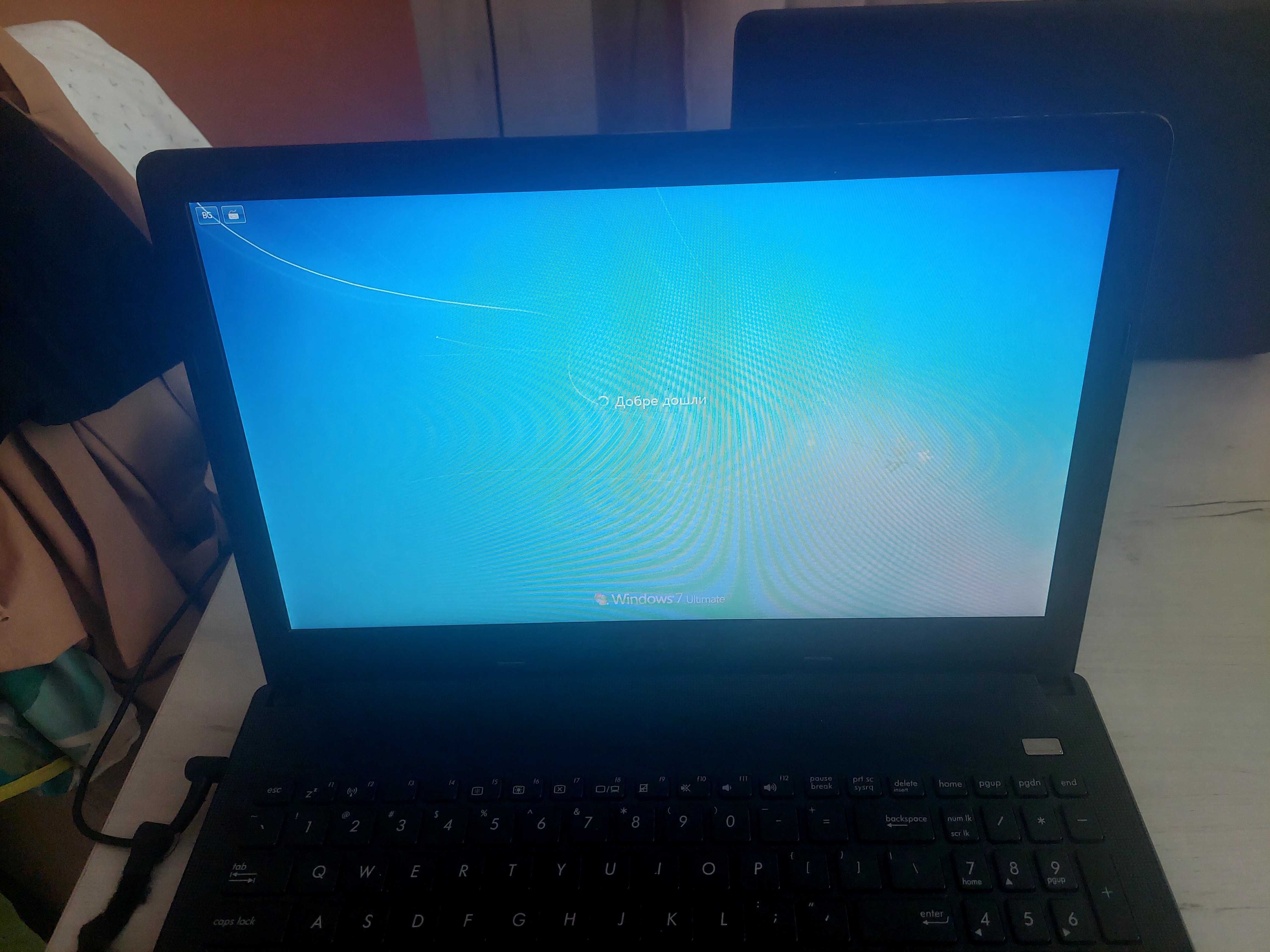 Лаптоп Asus използван