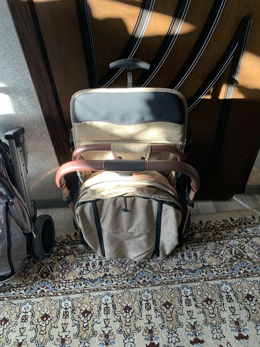 Продам детскую коляску чемодан