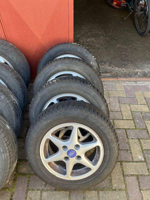 Cauciuc de iarnă plus jante de aluminiu 185/65/R14