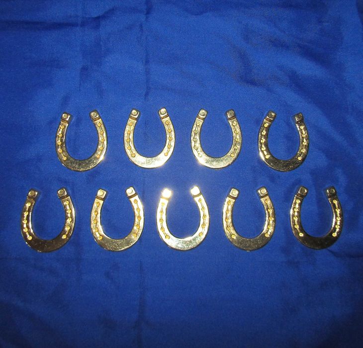 Бронзови подкови за късмет, нови