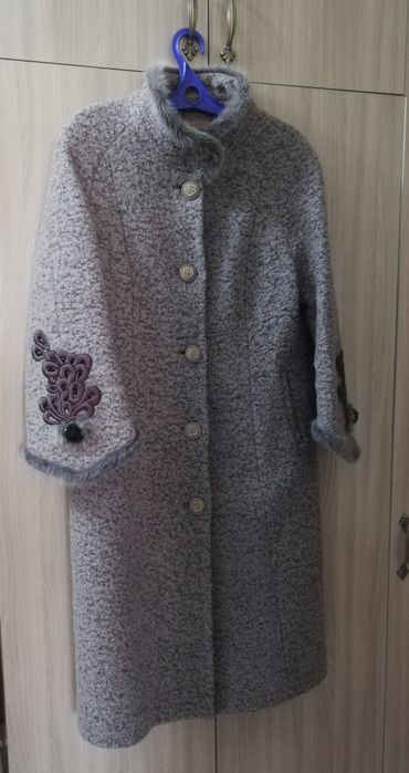 Продаю пальто...
