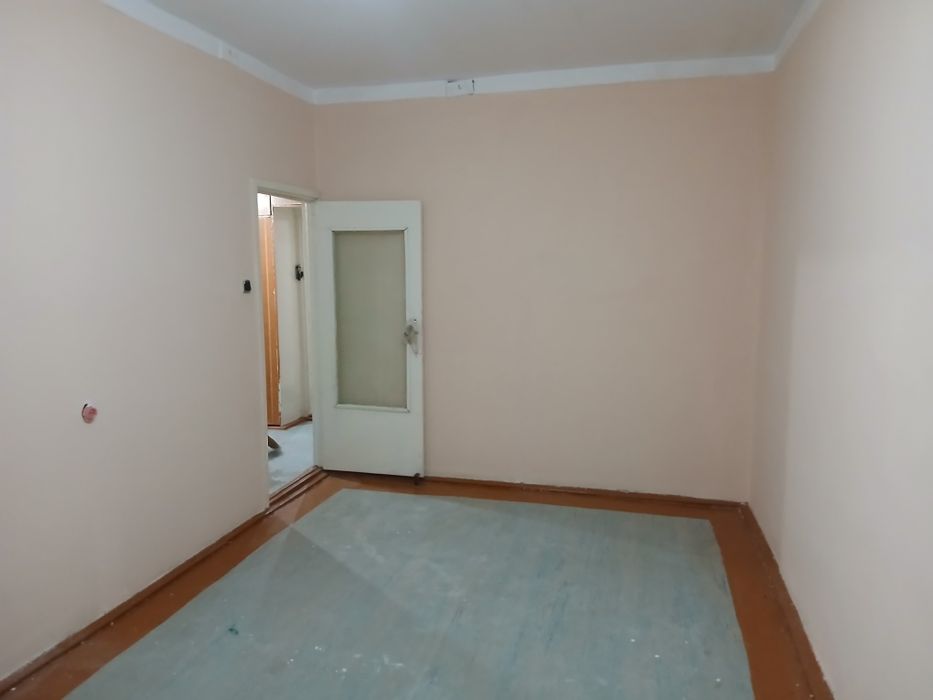 3 xonali 3 etaj. 6 mikrarayon