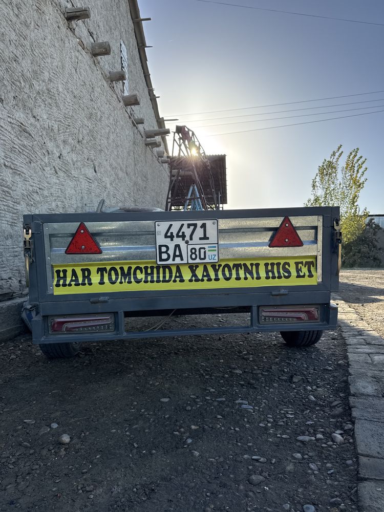 Yengil mashina un 1 oʻqli tirkama