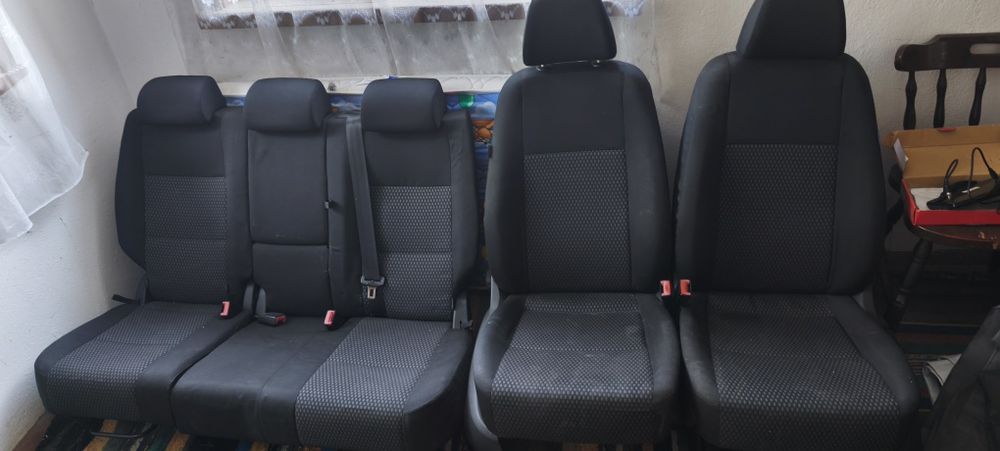 Комплект седалки с кори и подлакътник за Тигуан 2010г