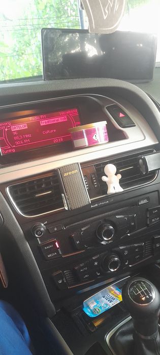 Vând Audi a4 20tdi brec proprietar  în acte