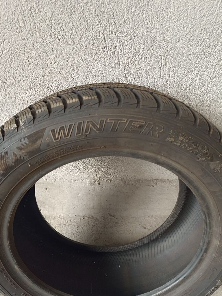 205/55/16 зимни гуми продават се комлект