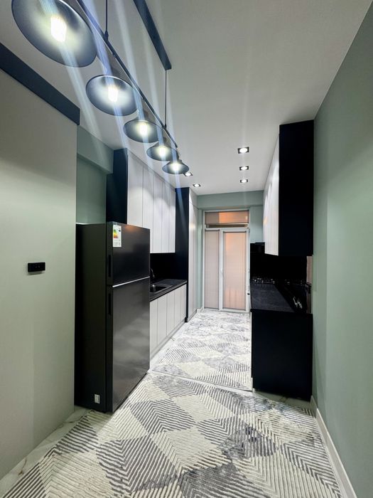 4х комнатная квартира, на 3 этаже. Вокзал.