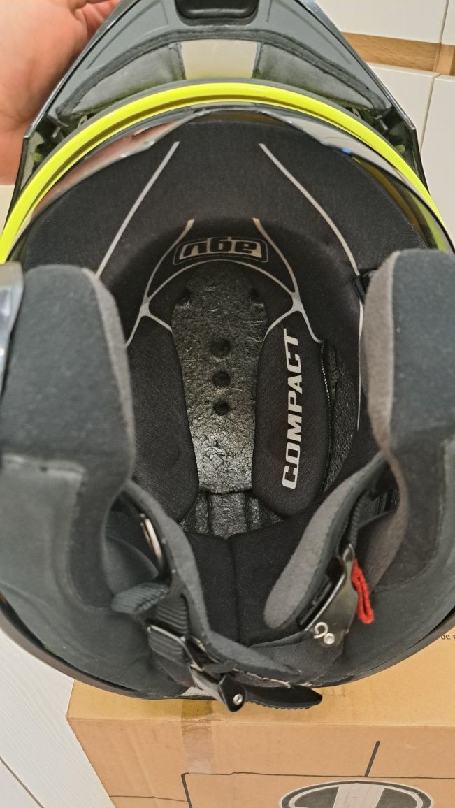 Каска AGV Compact