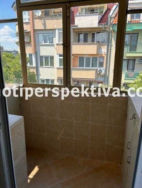 Продава се Двустаен апартамент в Пловдив, Център - 65 кв.м за 2119 €/кв.м - Снимка #9