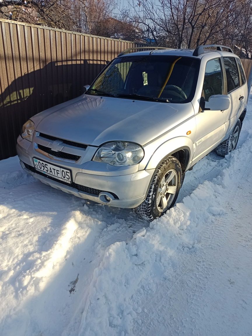 Шевроле нива 2010