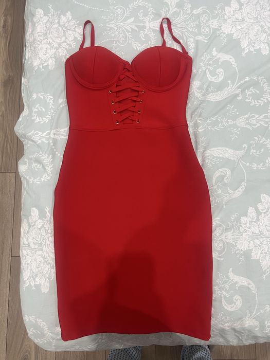 Бандажна секси рокля
