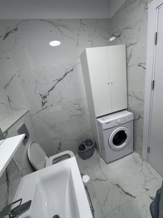 Inchiriez apartament bloc nou 2025 mobilat loc de parcare inclus