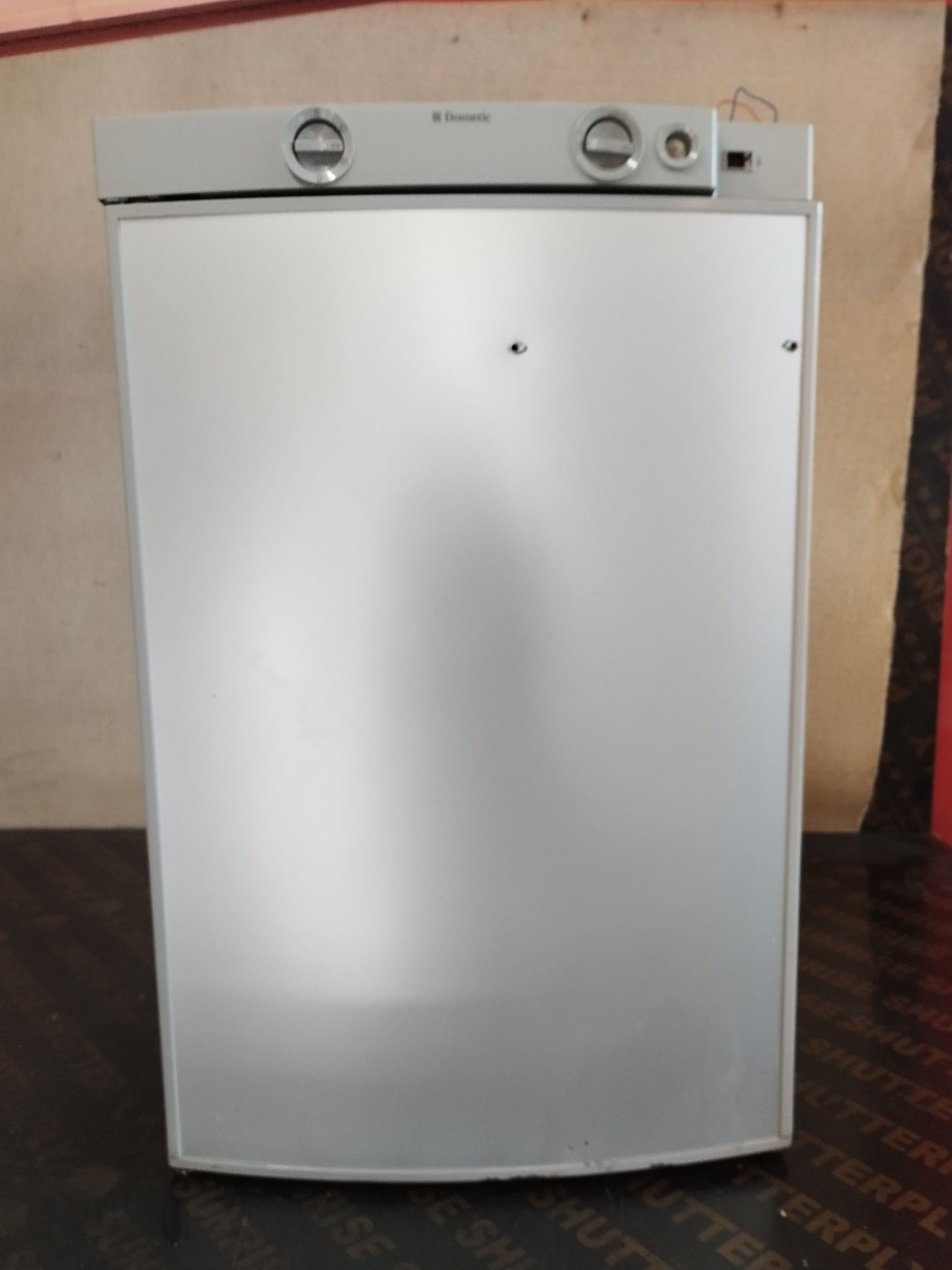 Хладилник на газ 12 волта за кемпер  каравана