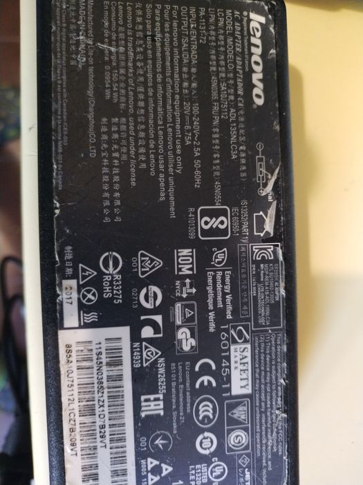 Incarcator alimentator laptop Lenovo 20V 6,75a 19v 6,66A