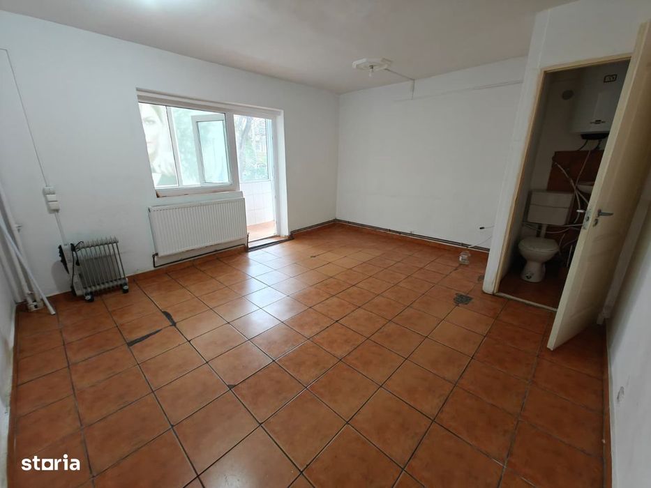 Spatiu 20mp, Parter, Vad Comercial, Cug!