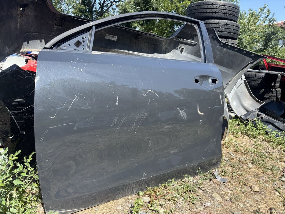 Врата KIA X Ceed