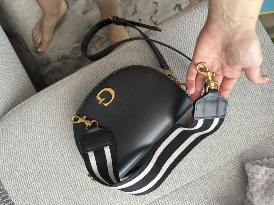 Дамска чанта Guess