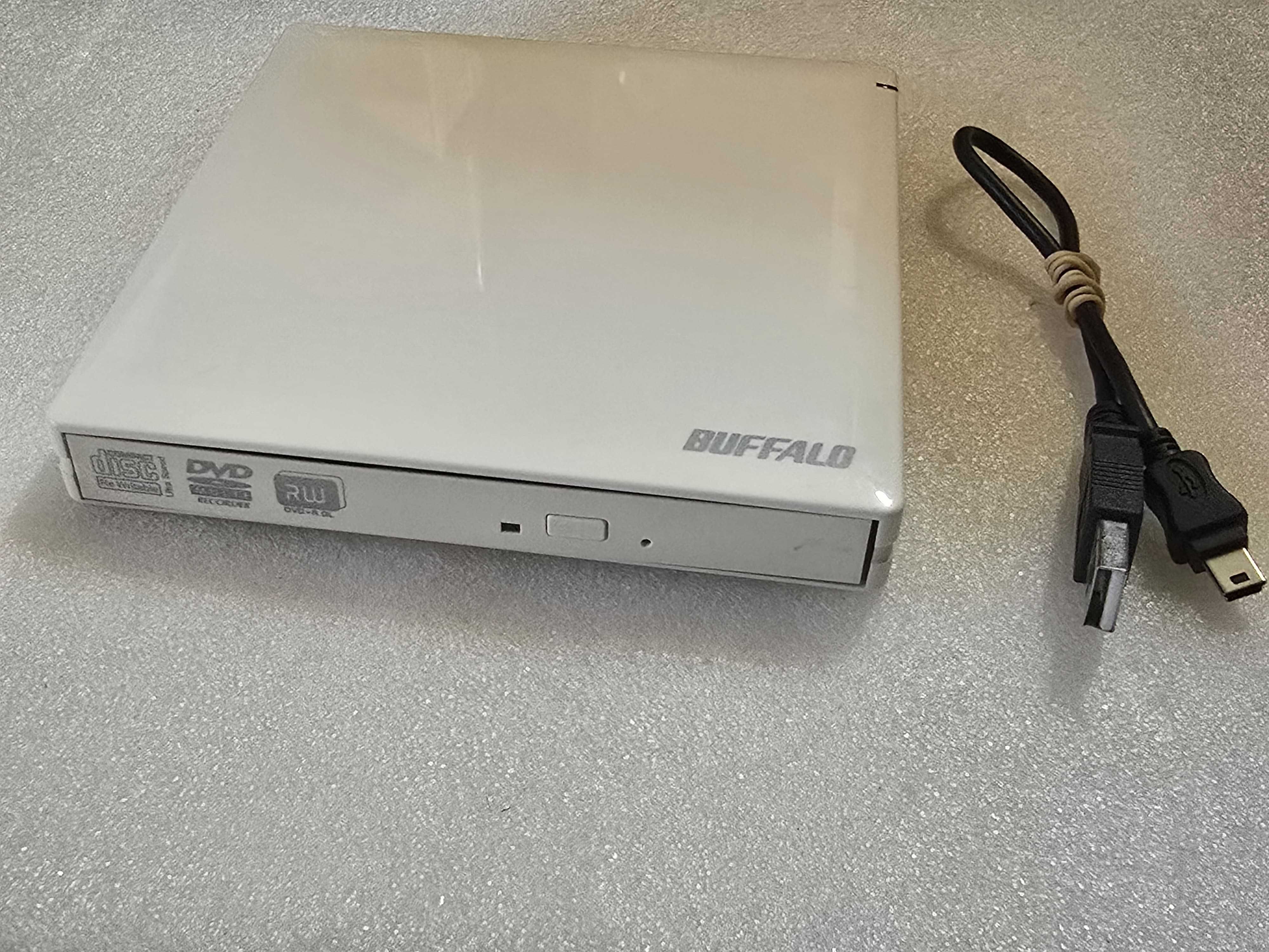 DVD Writer extern BUFFALO Slim, 8x, USB 2.0, Alb, Retail - poze reale