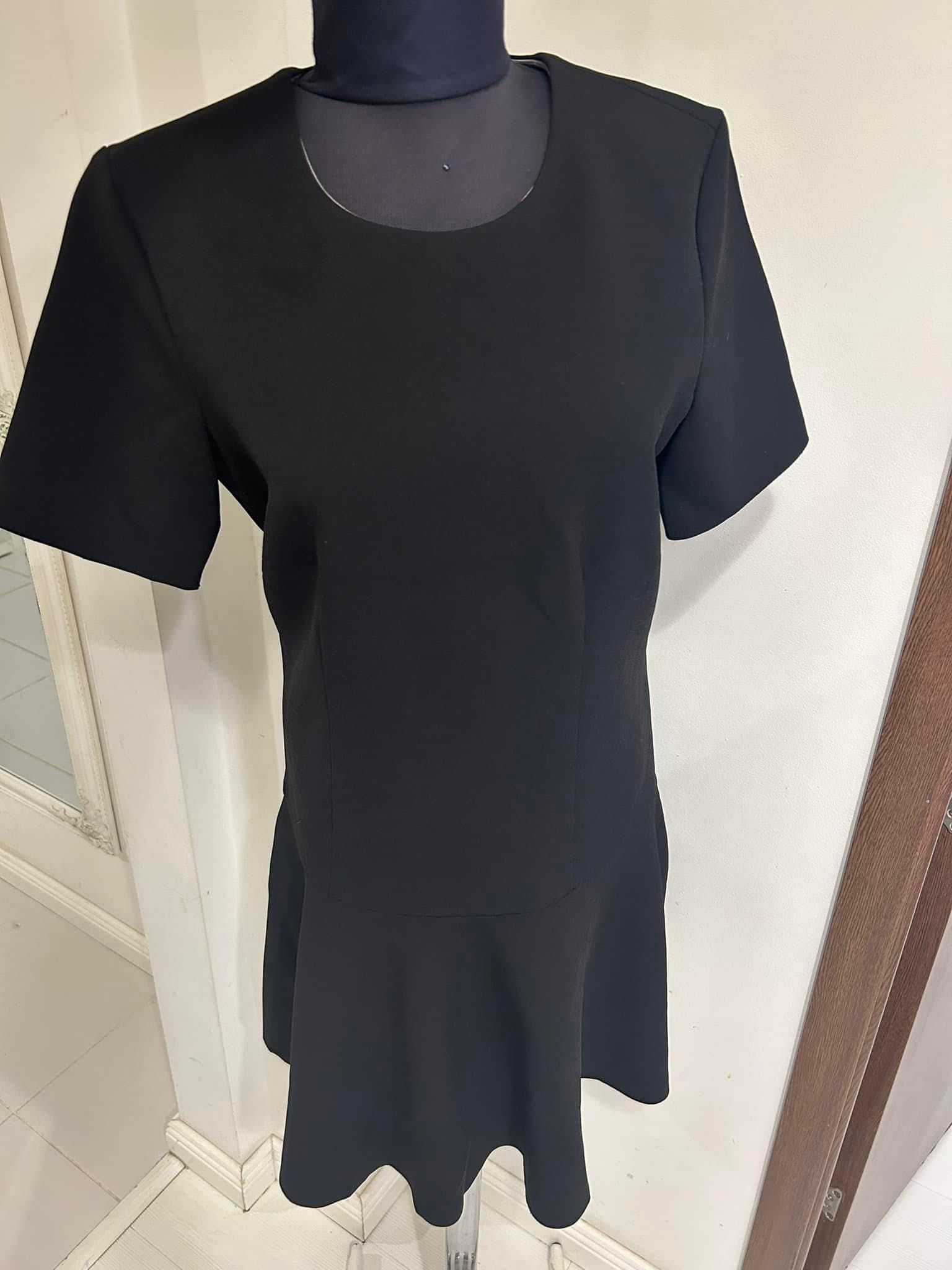 Rochie neagra COS