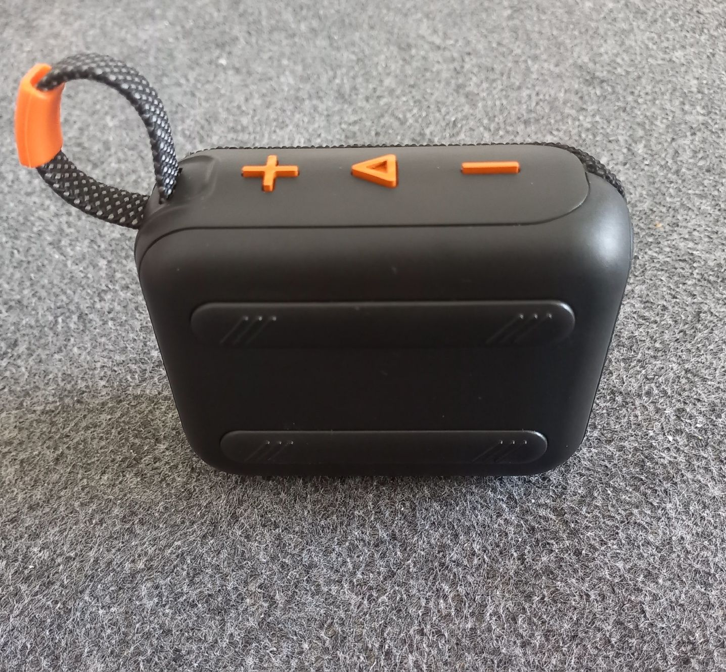 Портативные колонка JBL G04