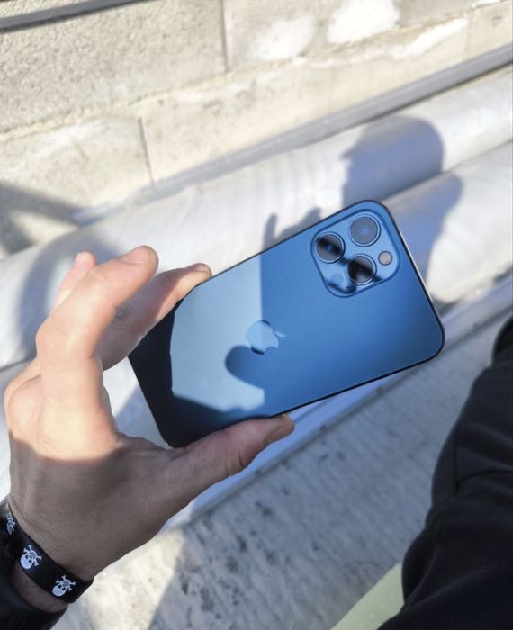 Продам Iphone 12 Pro Max 256gb