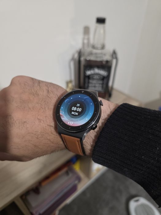 ЧЧасовник Huawei gt2 pro с подаръци