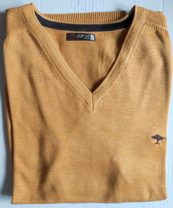 5 pulovere casual/bumbac/decolteu in V, mar. M, noi, cu/fara eticheta