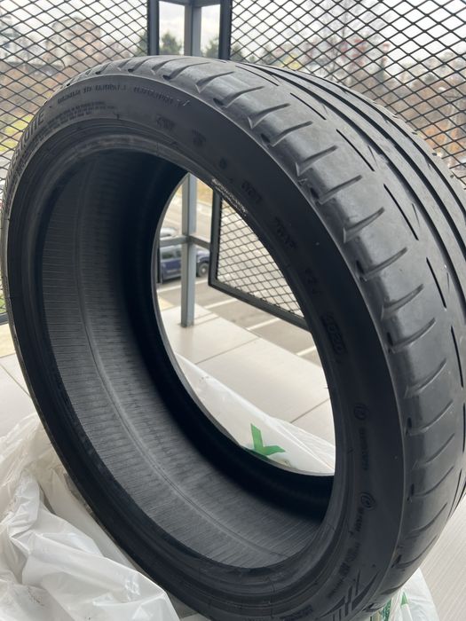 BRIDGESTONE Potenza S001 255/35/R19 DOT 2020