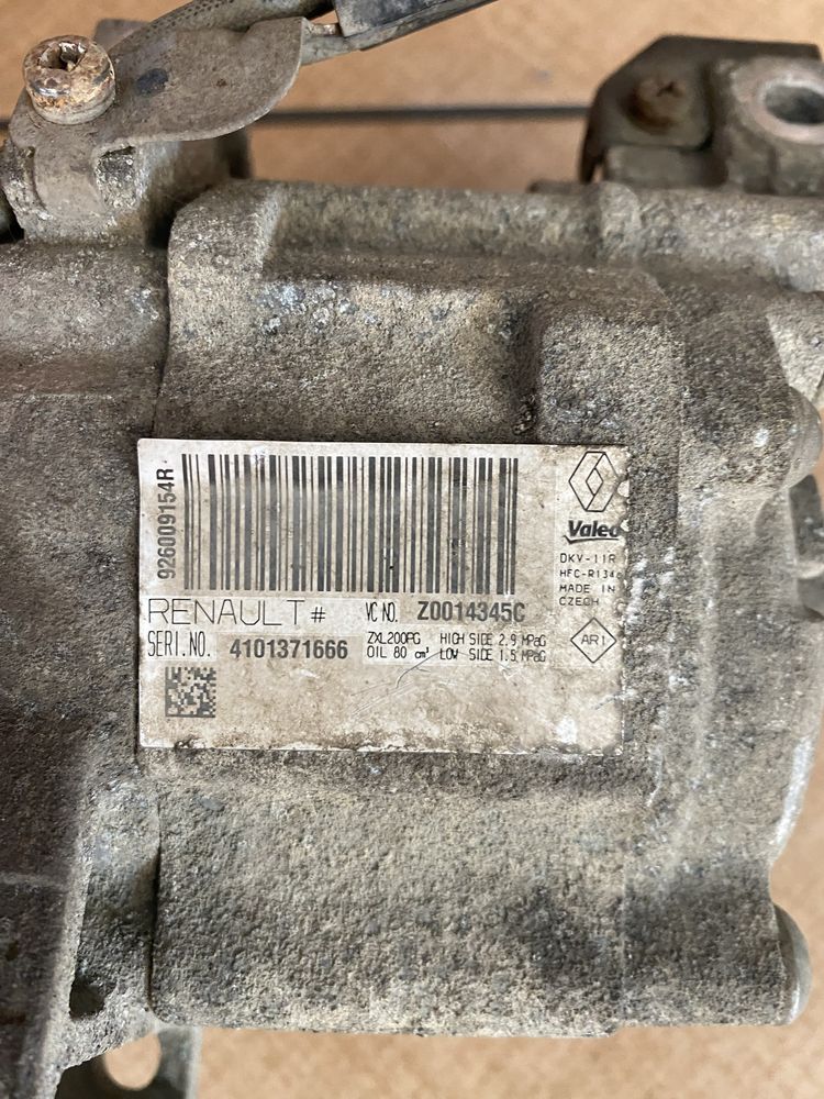 Compresor clima AC 1.5 dci Dacia Dokker, Sandero, Duster 926009154R