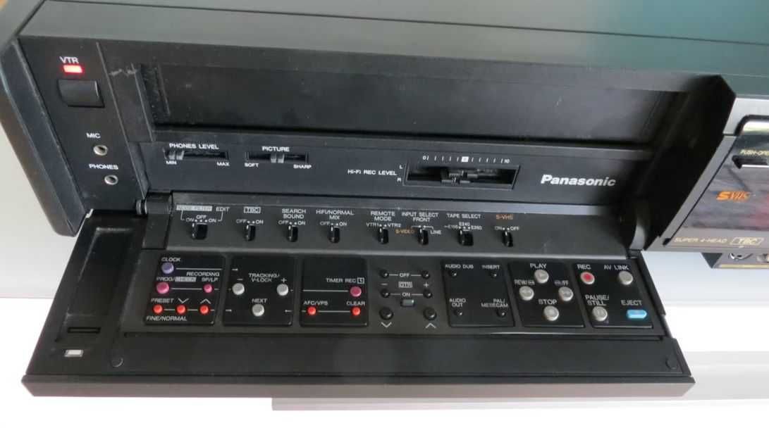 Video recorder S-VHS Panasonic NV-FS200 stereo Hi-Fi TBC