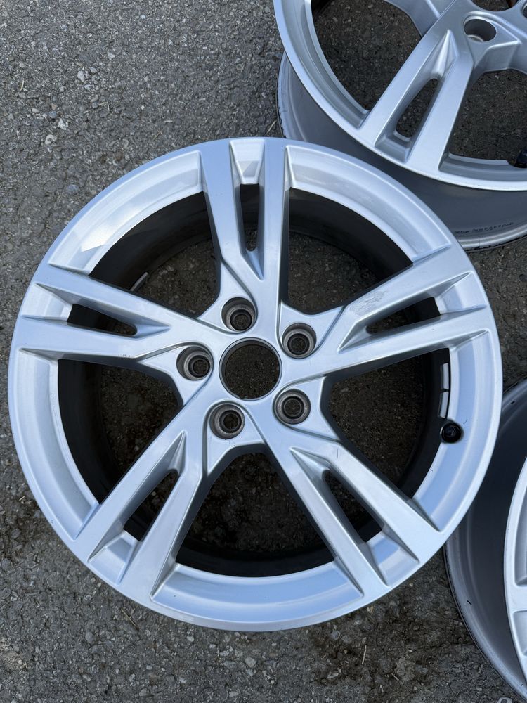 Jante AUDI R17 A3 S3 8V A4  Q2 Q3 Skoda VW SEAT